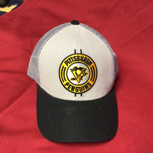 NHL PITTSBURGH PENGUINS new hat - Picture 1 of 2